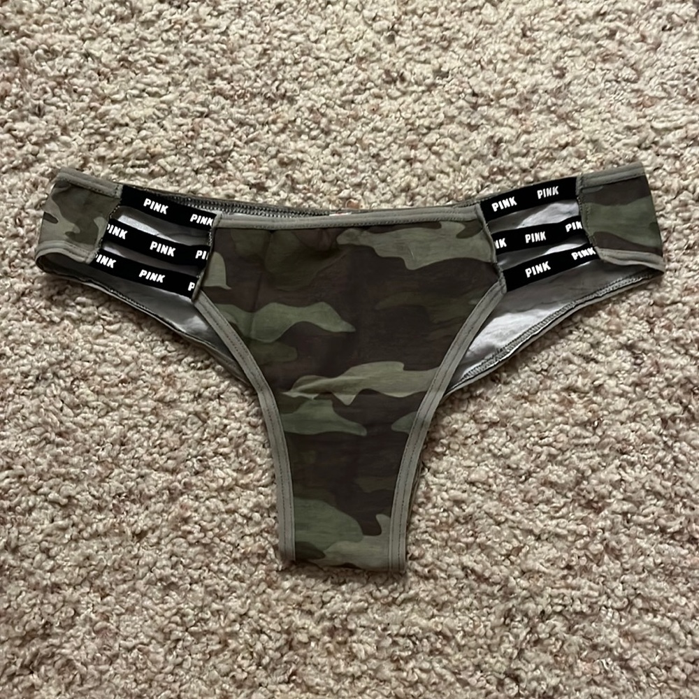 Victoria’s Secret PINK cheekster panty